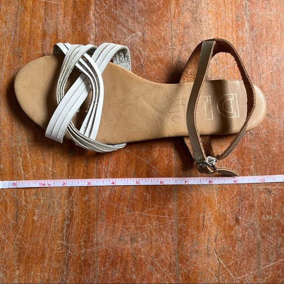 DLG White Silver Brown Braided Strap Sandals Size 8 - Picture 6 of 8
